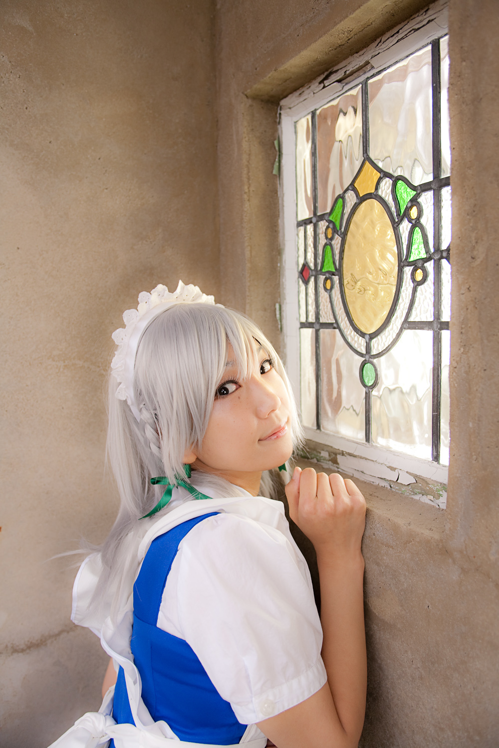 cosplay美女套图 c77 Sakuya Izayoi　白丝假发扮相(1)